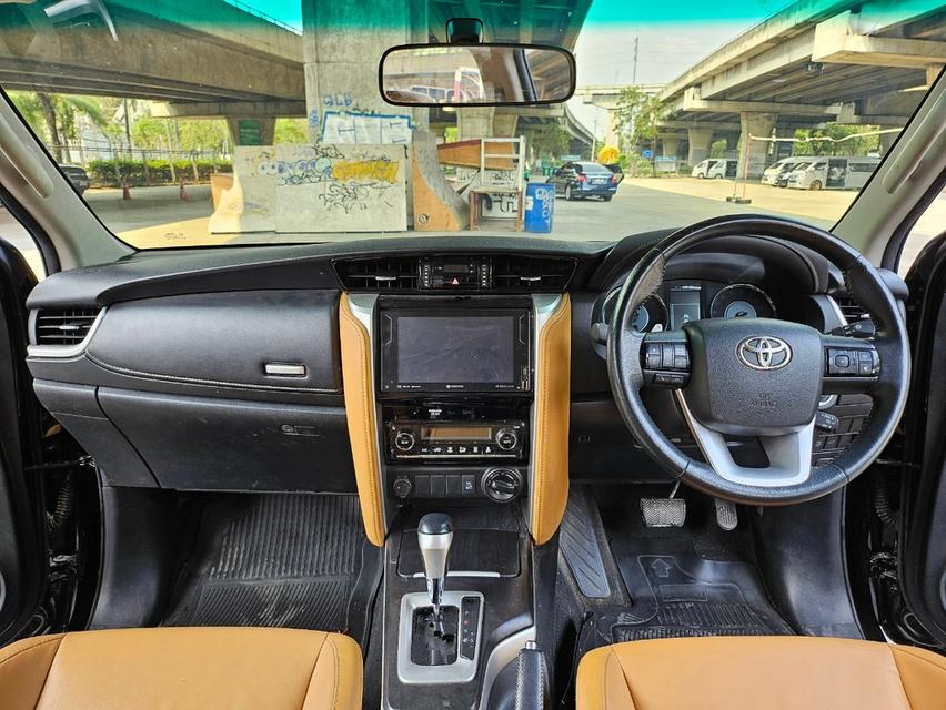 Toyota Fortuner 2.8V 4WD AT 2022 ✅ซื้อสดไม่บวกแวทเพิ่ม 4