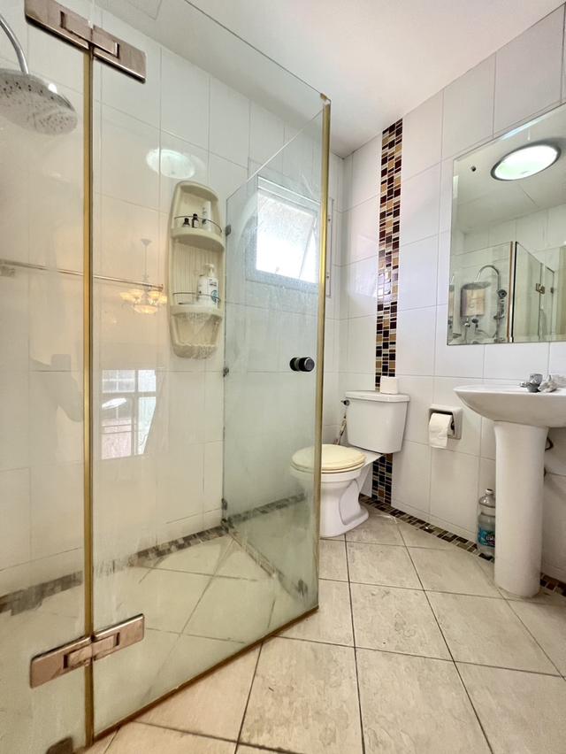 ✨ขายบ้านแฝด 2 ชั้น หลังมุม หมู่บ้านกฤษดา-ลากูน (ปิ่นเกล้า-พระราม5) เข้าออกได้ทั้งถนนกาญนาภิเษก และถนนนครอินทร์ 7