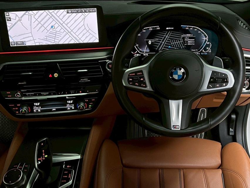 BMW 530e 2.0 G30 M Sport Sedan 9