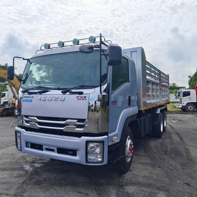 ISUZU 300 แรง 2 เพลา