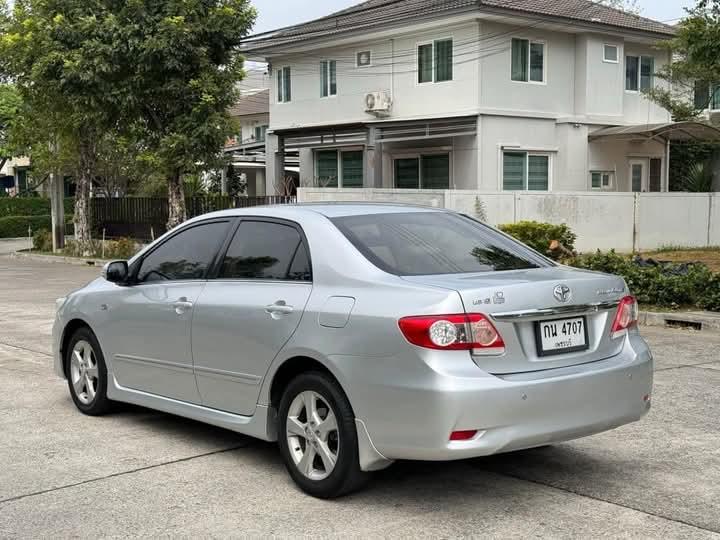 Toyota Corolla Altis สีเทาสวย 4