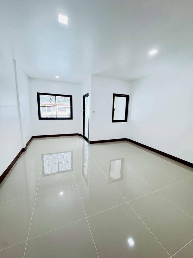 หมู่บ้านศรีเมืองทอง 10
