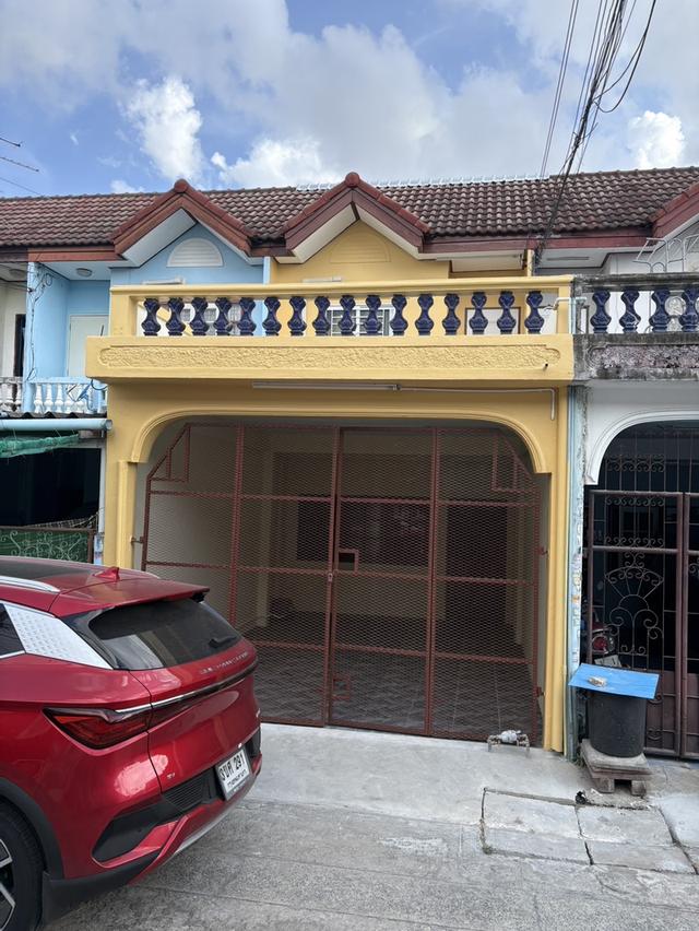 ให้เช่าบ้านตกแต่งใหม่ หมู่บ้านสินทวี พระราม 2 ซอย 43 1