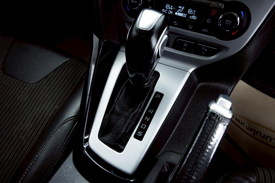 FORD FOCUS 2.0 S 5DR 2013 14