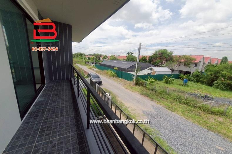 บ้านเดี่ยว เนื้อที่ 50 ตรว. ถนนประชาสำราญ ใกล้บ้านเอื้ออาทรประชาสำราญ แขวงคลองสิบสอง เขตหนองจอก กรุงเทพมหานคร 11