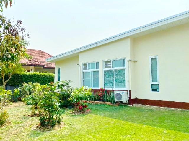 สวนพฤกษศาสตร์ทวีชล 1.9 กม. ตลาดดอยสะเก็ด 3กม. 3นอนให้เช่าบ้านเดี่ยว เป็นธรรมชาติ 66 ตร.วา.264 ตร.ม. 3 น้ำ พร้อมเฟอร์ฯ 1