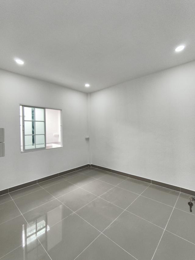ทาวน์เฮ้าส์ 1.25 ล้าน 3 ห้องนอน 2 ห้องน้ำ กว้าง 6 เมตร รังสิตธัญบุรี หมู่บ้านจิตตภาวรรณ คลอง11 12
