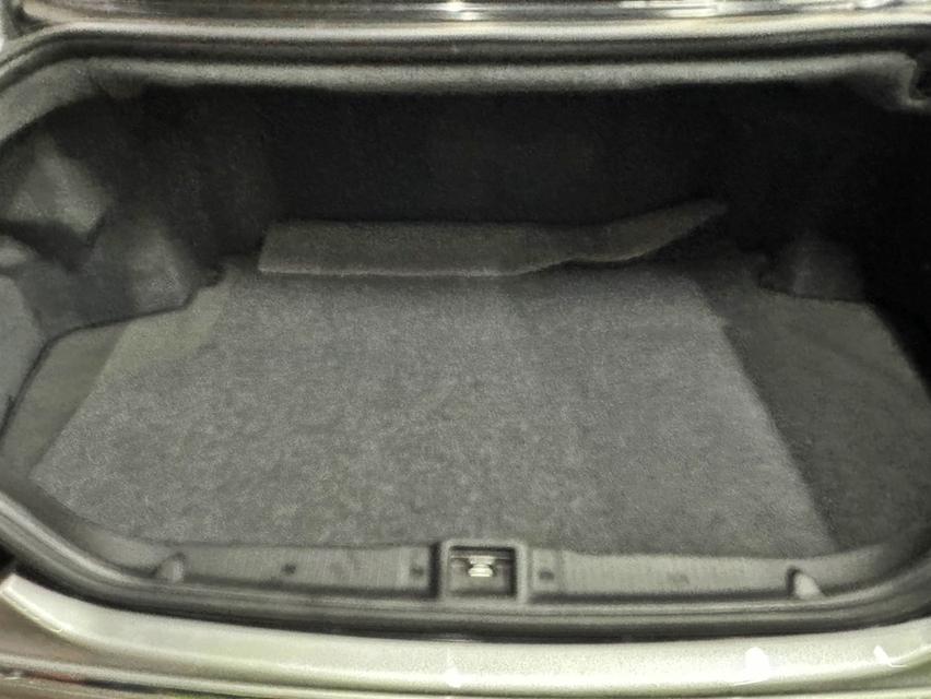 S-Class ของสะสมของหายาก Mercedes-Benz S320L W220 ปี 2000 รูปที่ 5