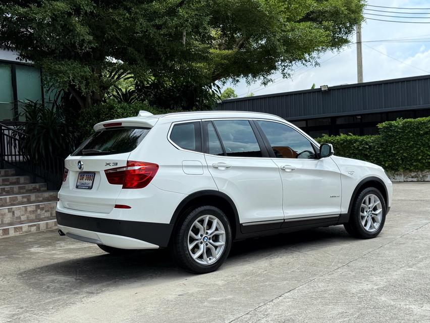 2014 BMW X3 20D XDRIVE รถออกศูนย์ BMW THAILAND สภาพเหมือนรถใหม่ รถวิ่งน้อยเพียง 80,000 กม ไม่เคยมีอุบัติเหตุครับ 3