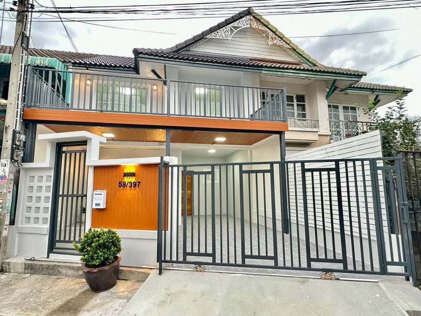 หมู่บ้านพฤกษา18
