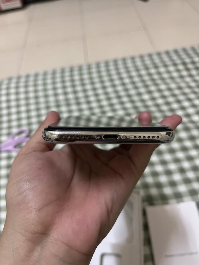 IPhone X 6