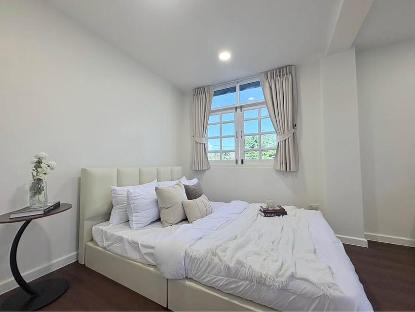 บ้านหรู 3 ชั้น ใจกลาง “สี่แยกเหม่งจ๋าย”พร้อมอยู่  อยู่สบายแบบบ้านเดี่ยวในเมือง ทำเล Prime Zone 4