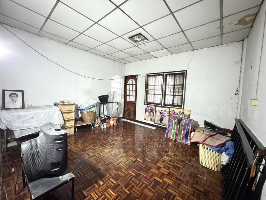 ทาวน์เฮ้าส์ รุ่งเรืองเฮ้าส์ พหลโยธิน 54 ใกล้ BTS สะพานใหม่ 6