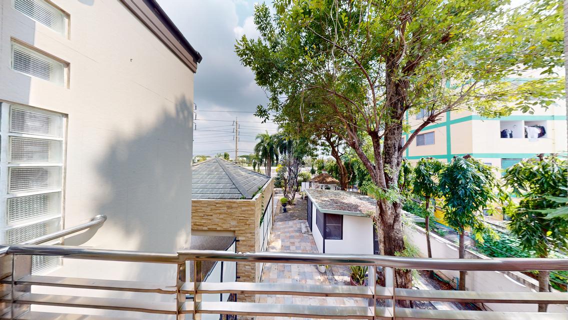 คฤหาสน์หรู เมืองทอง-แจ้งวัฒนะ    ติดถนนใหญ่ เลียบคลองประปา แจ้งวัฒนะ–เมืองทองธานี 9