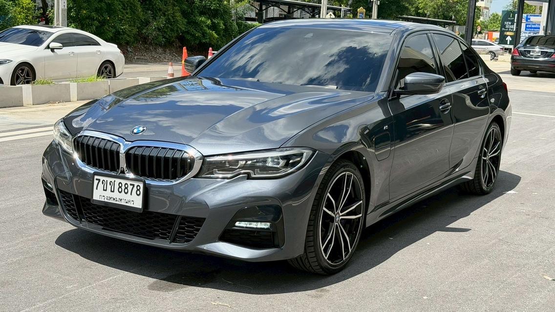 2023 BMW SERIES 330e M SPORT Plug-in Hybrid Topสุด สีเทา เลขไมล์ 77,XXX KM รถสวย ไม่มีอุบัติเหตุใดๆ ในราคาพิเศษ รูปที่ 3