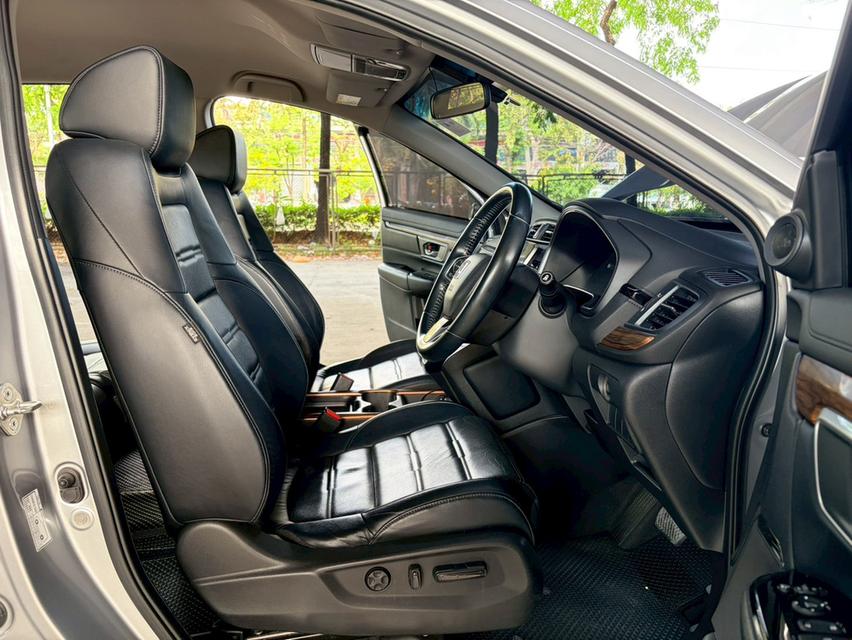 Honda CR-V 2.4EL 4WD ปี 2019 เพียง539,000บาท 7ที่นั่ง มือเดียว ท็อป ขับสี่  เบาะไฟฟ้าคู่หน้า ประตูท้ายไฟฟ้า แผนที่ กล้องถอย ไมล์165xxx สวยพร้อมใช้  เค รูปที่ 15