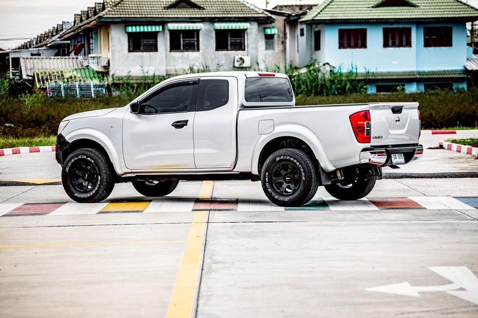 NISSAN NAVARA NP300 2.5 E KING CAB สีเทา ปี 2017 แต่งครบสวยๆ 8