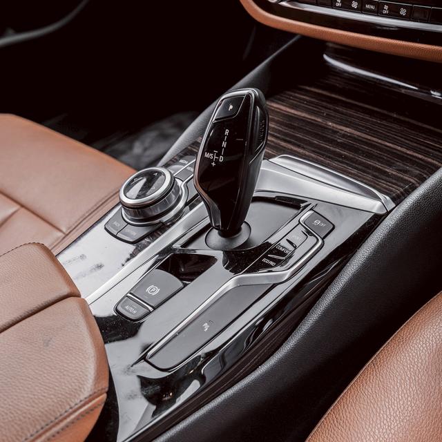 รหัสรถ 67GG6561 BMW 530i g30ปี2017 16