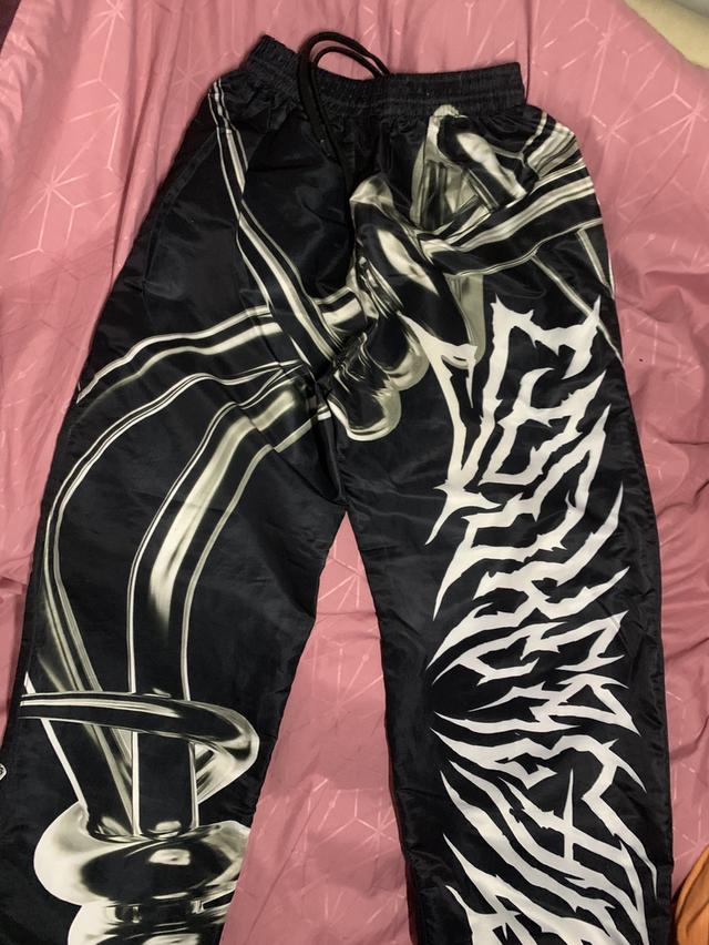 เสื้อผ้า มือสอง สภาพดี ใส่ไม่เกิน 3 รอบ ไม่มีตำหนิ รูปที่ 2