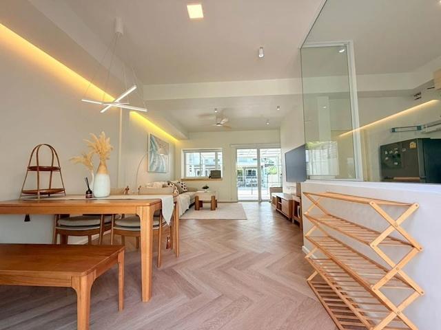 อินดี้ บางนา-รามคำแหง2 โลตัส บางนา-ตราด ทาวน์เฮาส์สุดหรู 2 ชั้น 265 ตร.ม. 33 ตร.วา. จัดเเต็มเฟอร์ฯ 3นอน 3น้ำ ม.รามคำแหง 2