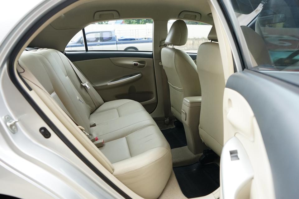 2013 TOYOTA ALTIS 1.6G 9