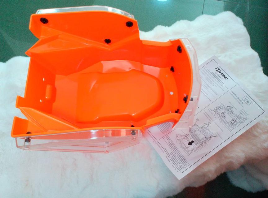 ชุดแต่งแท้ H2C!! กล่องเก็บของใต้รถ สำหรับ HONDA Zoomer X สีส้มใส / Box Basket