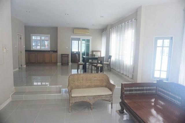 ให้เช่าบ้านเดี่ยว 2 ชั้น 220 ตร.ม. 4 ห้องนอน โครงการบ้านอัญชัญ ศรีนครินทร์ 51 ใกล้ซีคอน ใกล้ MRT สายสีเหลือง ติดตลาดนัดร 2