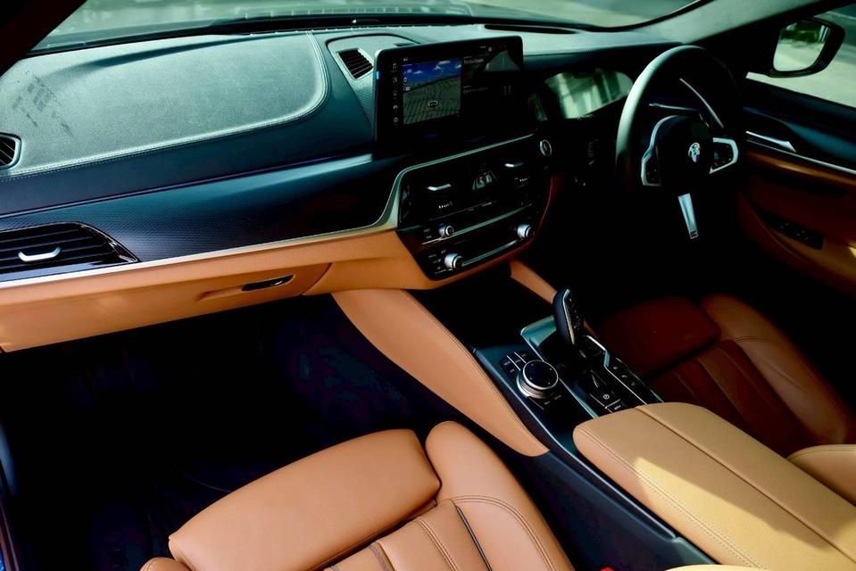 รหัสรถ PR530 Bmw G30 530e LCI M Sport Package ปี 2022 10