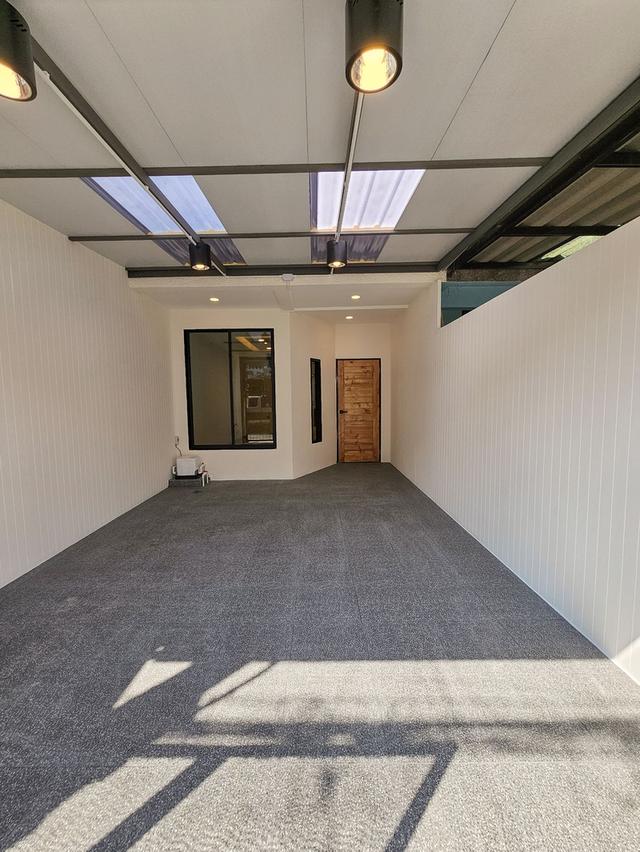 ขายถูกทาวน์เฮ้าส์ 2 ชั้น หมู่บ้านอยู่เจริญ วิภาวดี 37 Yucharoen Vipavadee 37 ขนาด 17.5 ตรว. 2 นอน 2 น้ำ บ้านสวย บ้านเปล่า รีโนเวทใหม่  ใกล้ สนามบินดอ 2