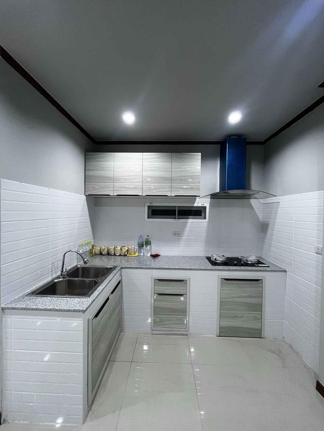 ให้เช่าบ้านเดี่ยว 2 ชั้น หมู่บ้านวราวิลล์ 2  ถ. 345  ซ.เงินล้าน ต.บางคูวัด อ.เมือง จ.ปทุมธานี เช่า 25,000/ด.  เนื้อที่ 57 ตรว.5นอน 3น้ำ 1ครัว 2ที่จอด 3