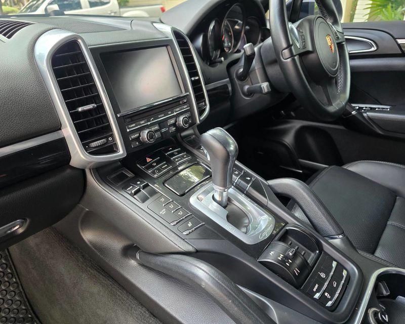 ขาย Porsche Cayenne 3.0 ปี12 8
