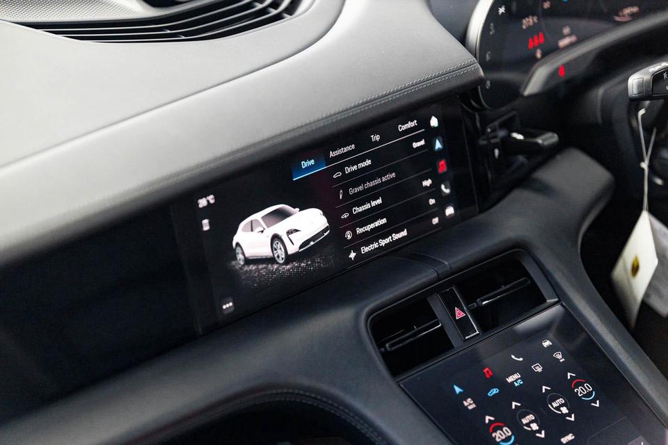Porsche Taycan 4S Tourismo 2023 รถสวยพร้อมใช้งาน รถ AAS มีวารันตีศูนย์ รูปที่ 14