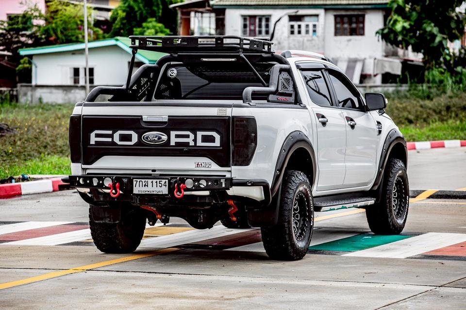Ford Ranger 2.2 XLT Hi-Lander Double Cab ปี 2017 สีขาว เกียร์ออโต้ แต่งมาครบสวยๆ