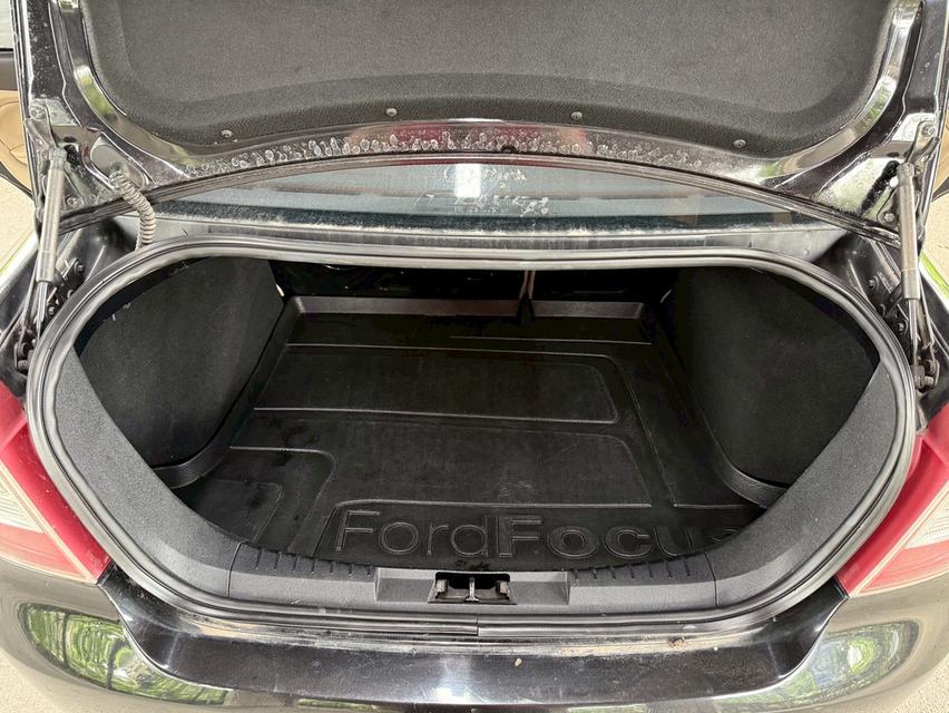 ขายด่วน! Ford Focus 1.8 Sedan AT ปี 2011 รถสวยมือเดียว สภาพดี พร้อมขับทันที! 17