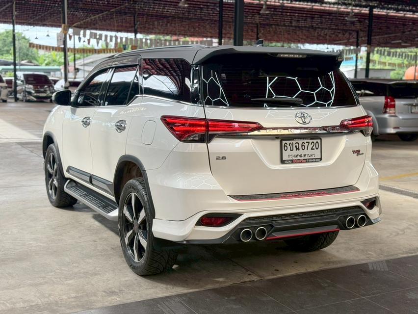TOYOTA FORTUNER 2.8 TRD Sportivo 2WD ปี2018