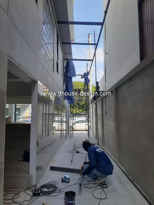 งานรับต่อเติม โครงหลังคากันสาด ต่อเติมห้องครัว เทพื้นปูกระเบื้อง Line dddesign23