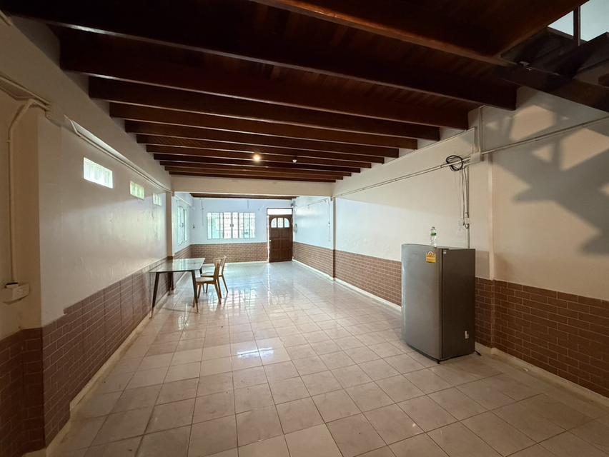 [For Sale] 2-Storey Townhouse, Suthisan, Near MRT Suthisan รูปย่อยที่ 2