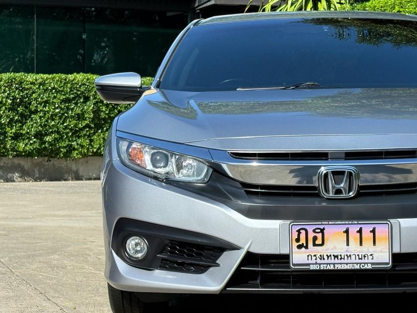 2018 HONDA CIVIC FC 1.5 TURBO รถมือเดียวออกป้ายแดง รถวิ่งน้อย เข้าศูนย์ทุกระยะ รถไม่เคยมีอุบัติเหตุครับ รูปที่ 6