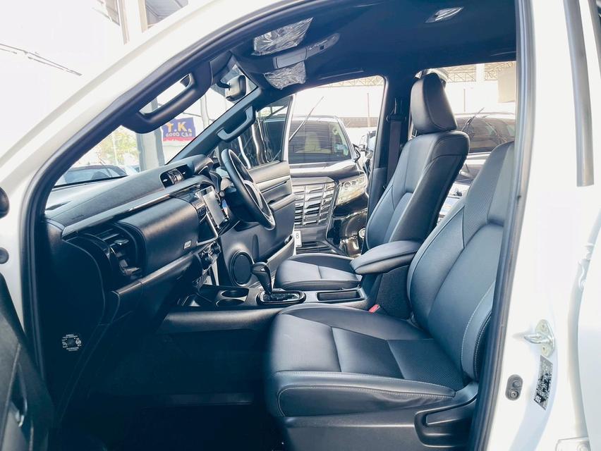 TOYOTA HILUX REVO2.4ROCCO PRERUNNER AUTO 2WD ปี22จด23 สีขาว มือแรก ดูรถได้ที่ตลิ่งชัน กทม.ไมล์แท้ 56,xxxกม.เครื่องดีเซล 2,400cc.ขับ2 พวงมาลัยเพาเวอร์M รูปที่ 13