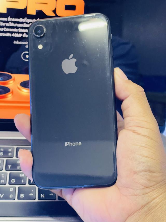 iPhone XR 64GB มือสอง สีดำ เครื่องศูนย์ไทย สภาพดีมีรอยนิดหน่อย