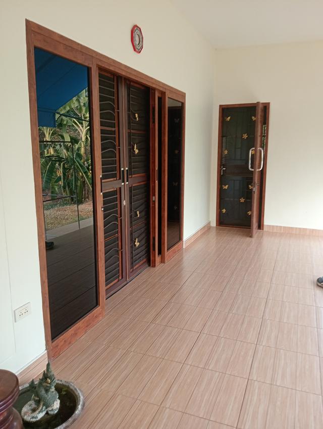 บ้านพร้อมที่ดินโฉนดครุฑแดงพร้อมสวนผลไม้ จำนวน 4ไร่ 3