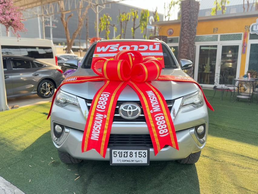 TOYOTA FORTUNER 2.8 V 4WD ปี 2018 1