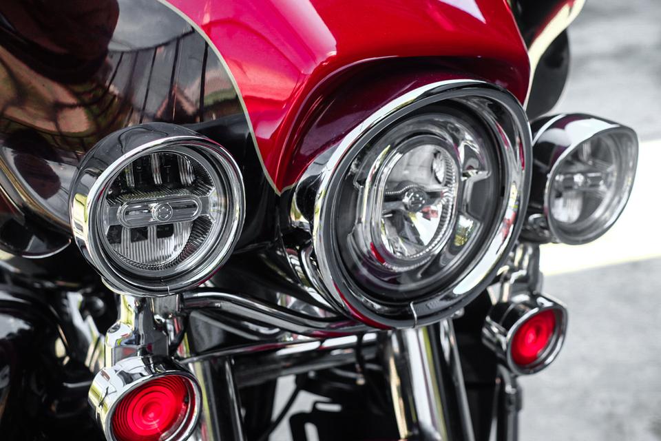 Harley ultraglide limited 18