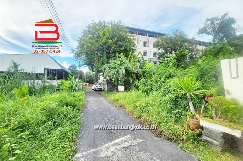 ที่ดินเปล่า ซอยประเสริฐมนูกิจ 5 แยก 5 เนื้อที่ 118 ตรว. ถนนประเสริฐมนูกิจ แขวงจรเข้บัว เขตบางกะปิ กรุงเทพมหานคร
