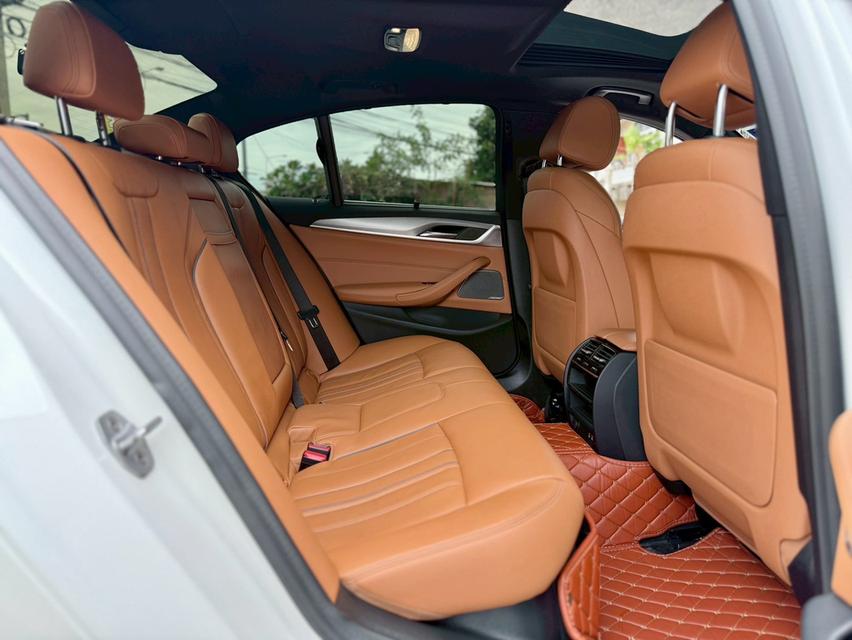 ปี 2020 BMW SERIES 5, 530e 2.0 M SPORT โฉม G30 ปี17-24 LCI สีขาว มือเดียวออกห้าง 8