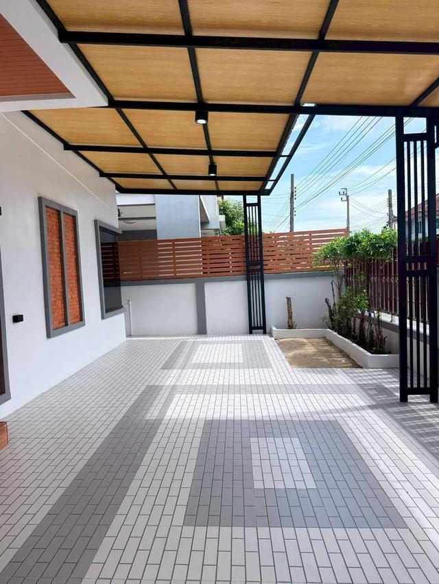 หมู่บ้านเพ็ญศิริ 4 หนองจอก 5