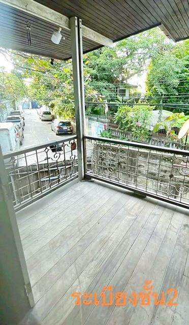 รร.นานาชาติTSI 2.4กม. MRTจรัญฯ13 500ม. ให้เช่าบ้าน 2ชั้น หลังมุม 63ตร.วา. อิสรภาพ 27-33 บางกอกใหญ่ ทำ Airbnb ได้ 5นอน ตล 4