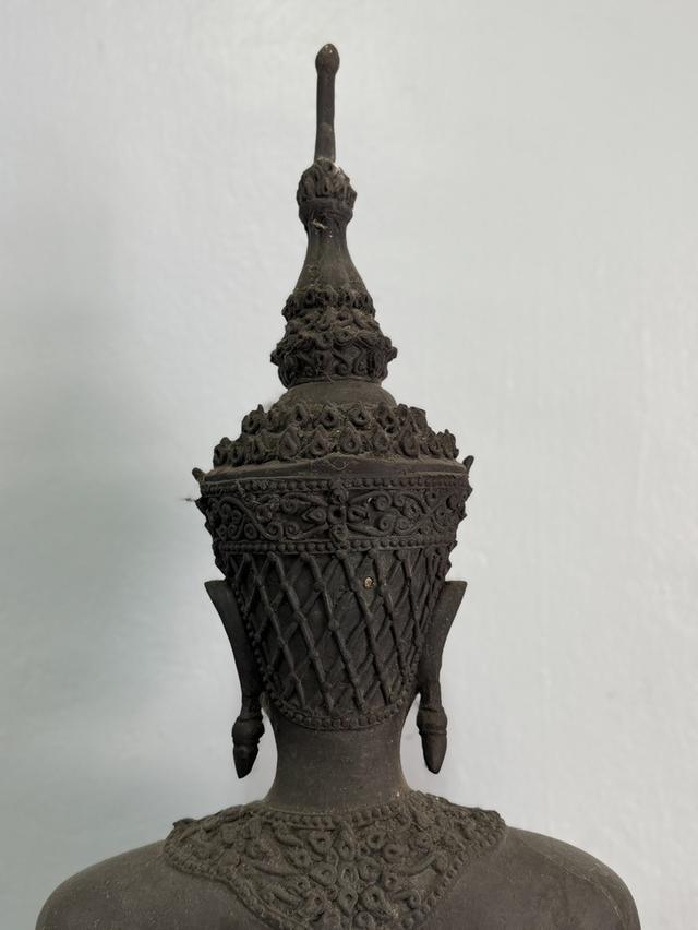พระบูชาตั้งโชว์ ราคา 50,000ต่อรองได้ รูปที่ 3