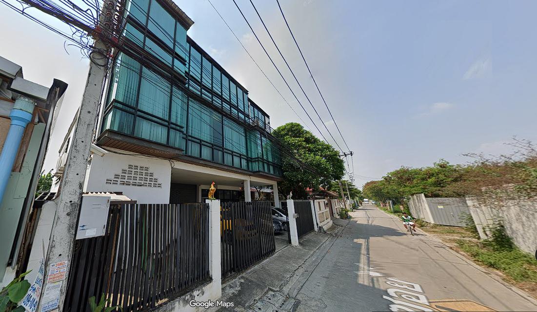 ขายโกดัง โรงงานขนาดเล็ก อาคารสำนักงาน สภาพสวยใหม่ ลาดพร้าว 101 ใกล้วัดบึงทองหลาง เลียบด่วน โยธินพัฒนา 3 โพธิ์แก้ว นวมินทร์ 9