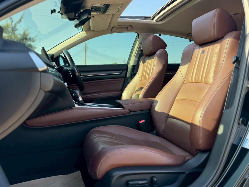 HONDA ACCORD G10   Sedan MY19 Sedan 4dr Hybrid TECH-CVT TOP FWD 2.0 สีดำ   เกียร์ออโต้ ปี 2019 6